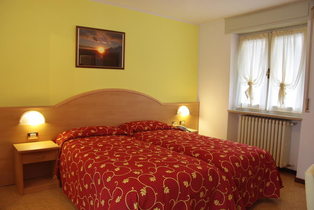 Hotel Residence Panoramica Brenzone sul Garda Δωμάτιο φωτογραφία