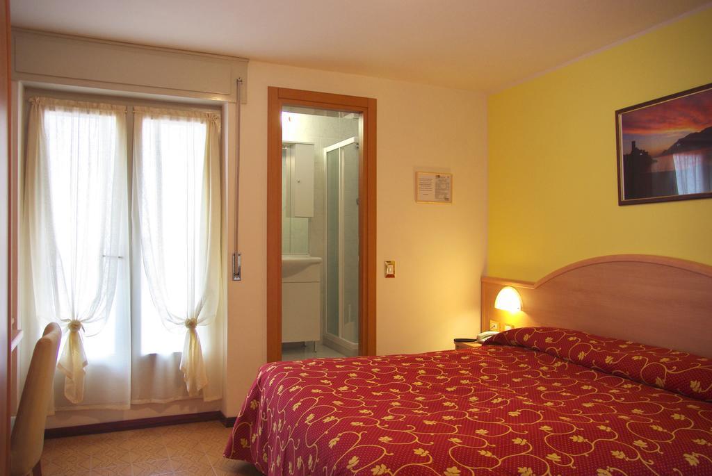 Hotel Residence Panoramica Brenzone sul Garda Δωμάτιο φωτογραφία