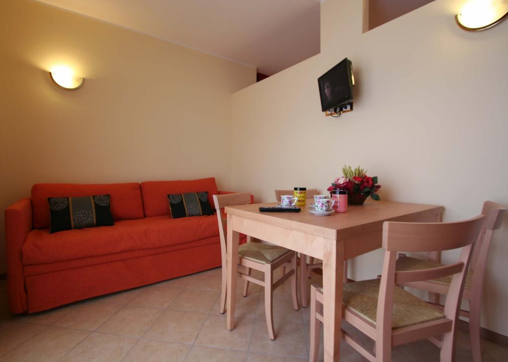 Hotel Residence Panoramica Brenzone sul Garda Δωμάτιο φωτογραφία