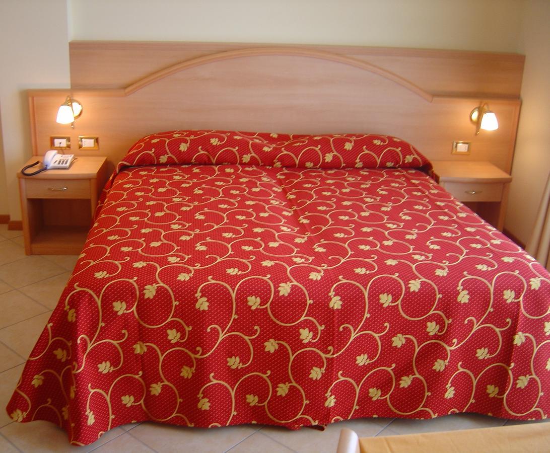 Hotel Residence Panoramica Brenzone sul Garda Εξωτερικό φωτογραφία